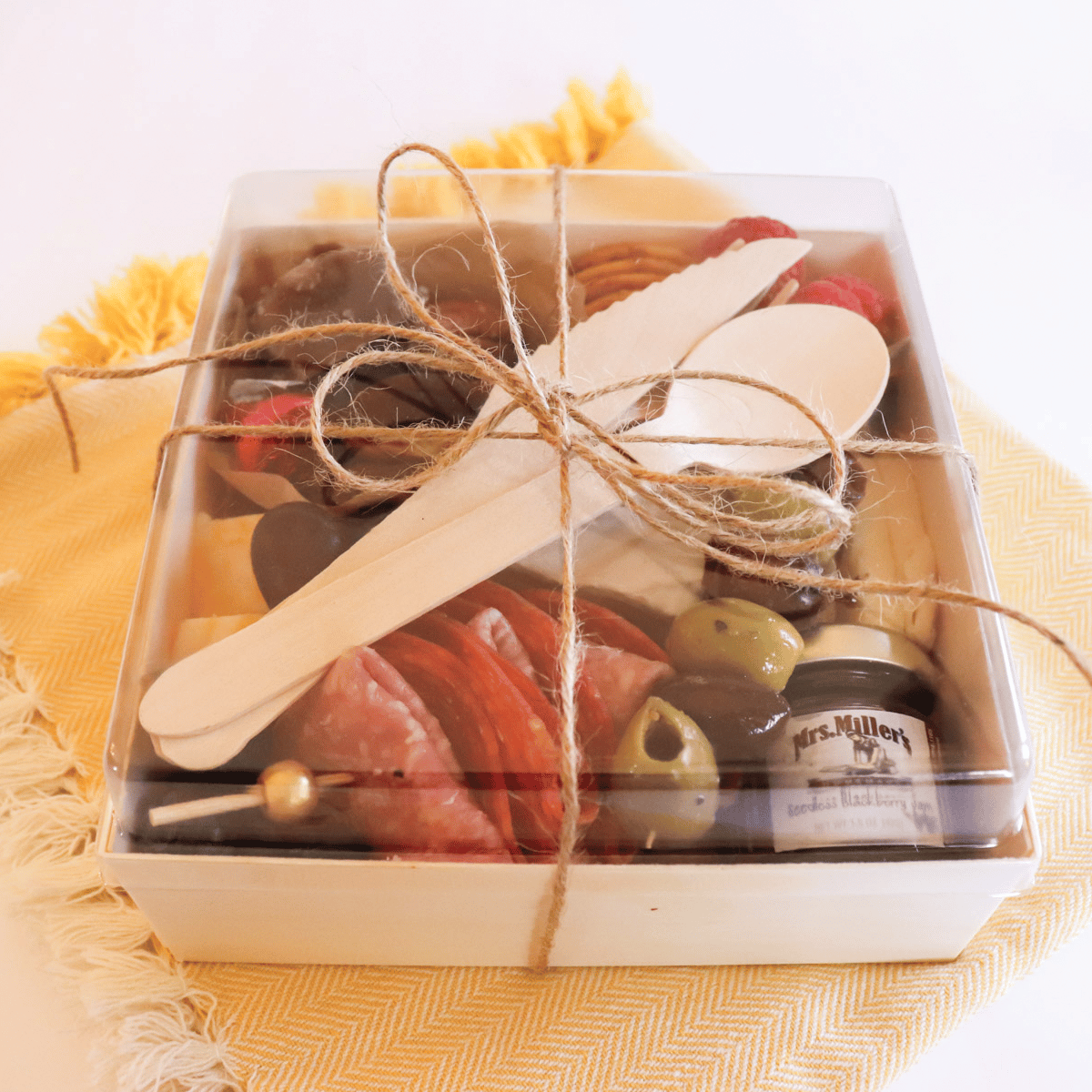 Delicious Charcuterie Boxes for Any Occasion